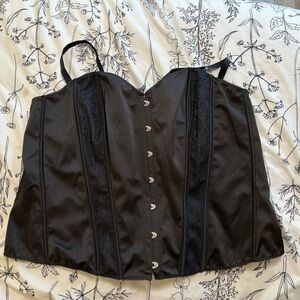 Torrid Curve Black Corset 4x
